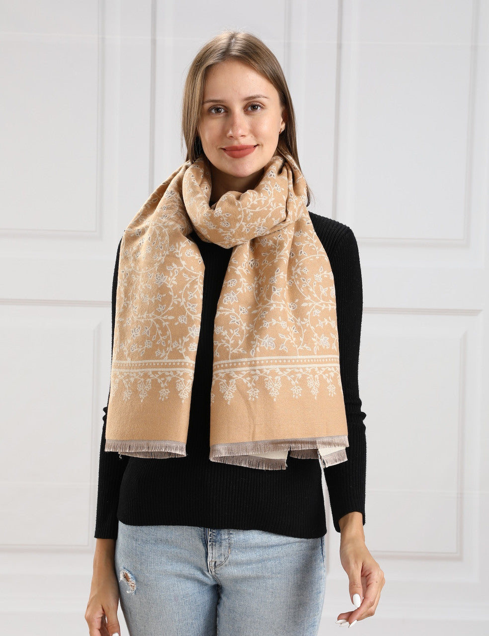 Women's Knitted Scarf (BL070-154)