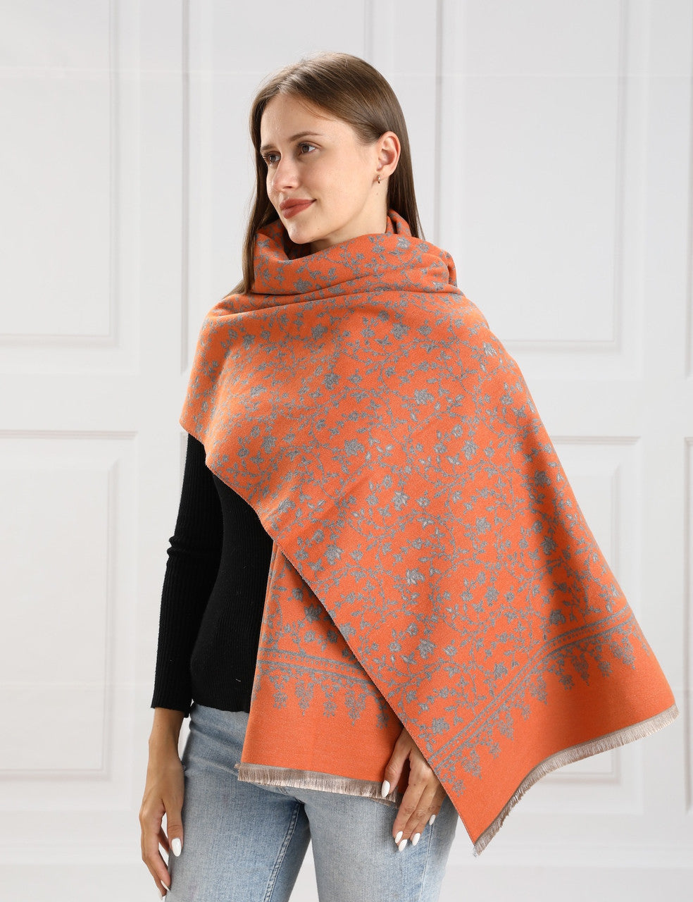 Women's Knitted Scarf (BL070-154)