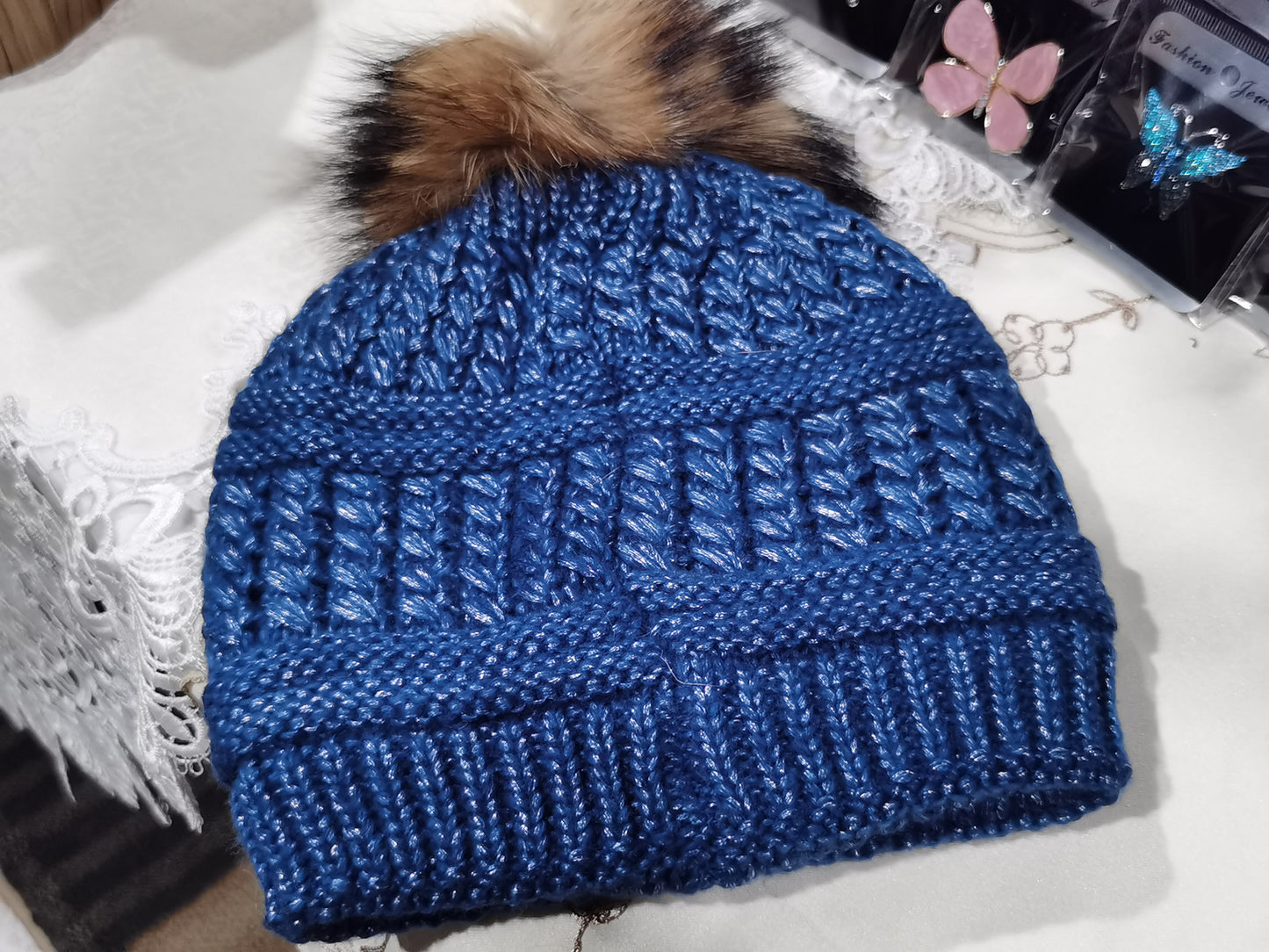 Wool Hats with Detachable Pompom (KH120)