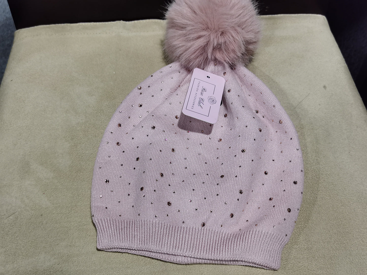 Faux Fur Hat with Crystal (KH080)