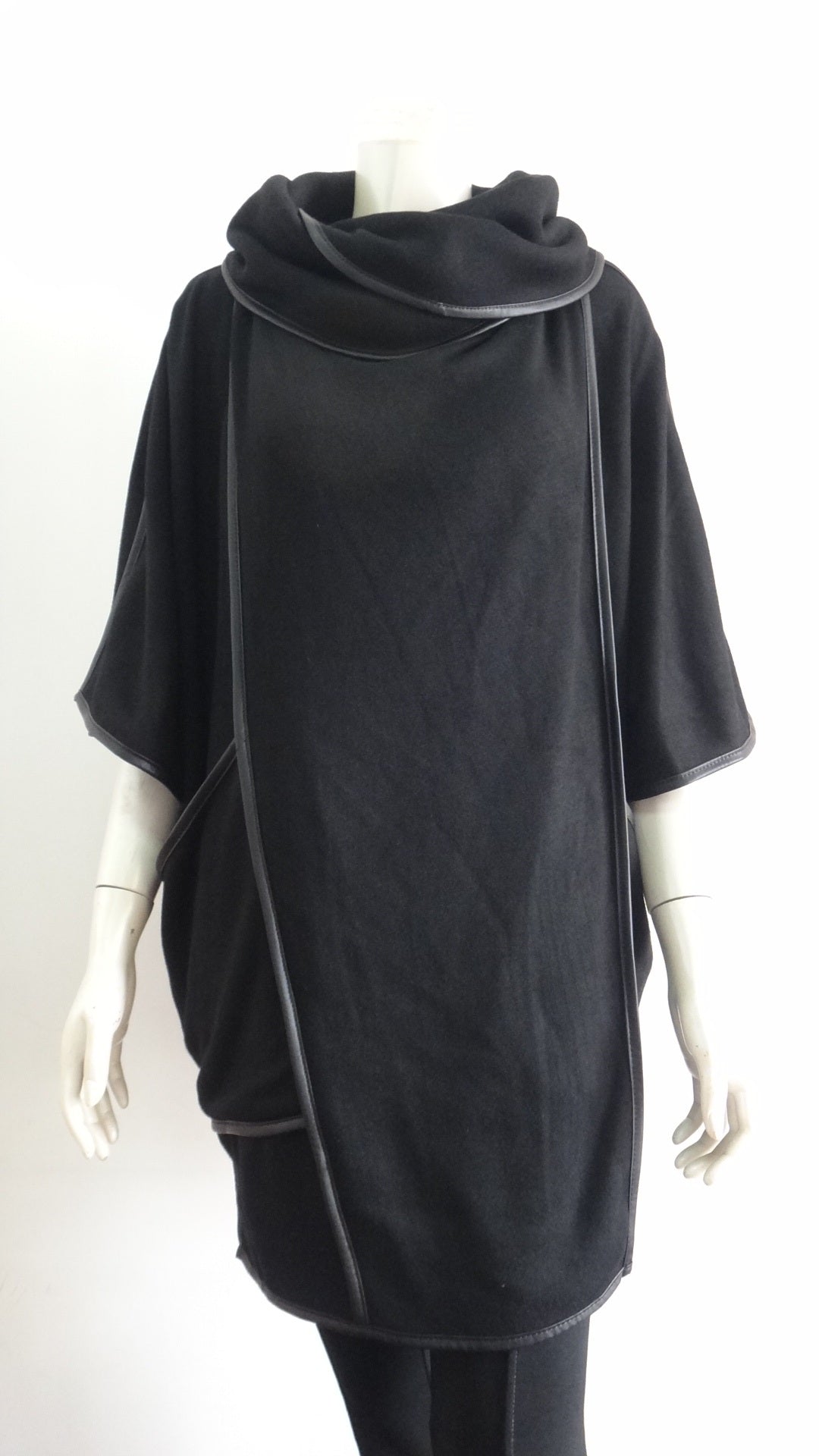 Women's Warm Cape (CCB-52418)